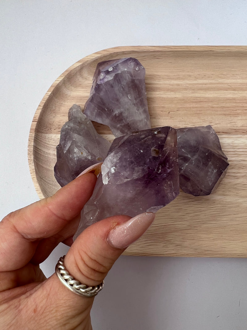 Amethyst Point - Calm/Protect/Ground